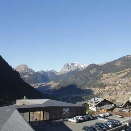 La 5 Apartment Chatel